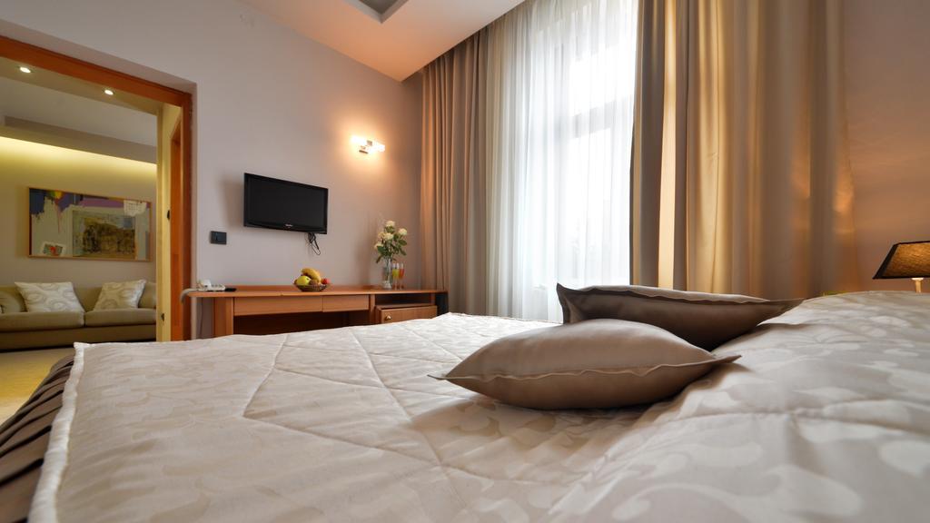 קרגיובאק Hotel Zelengora מראה חיצוני תמונה
